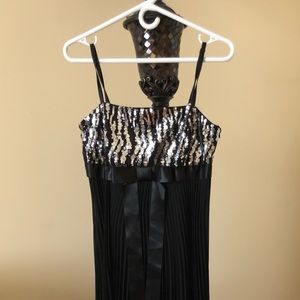 Gorgeous and delicate party/cocktail dress